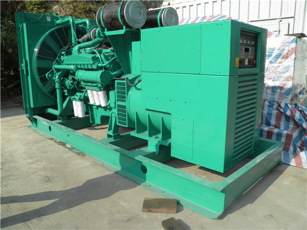 巴里坤出租发电机 发电机组厂家：柴油发电机组的控制屏的作用是什么？